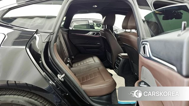 BMW i4 2022 Черный из Кореи, фото 3