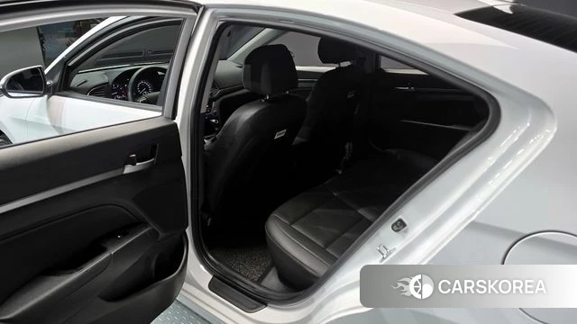 Hyundai Avante AD 2018 Белый из Кореи, фото 3