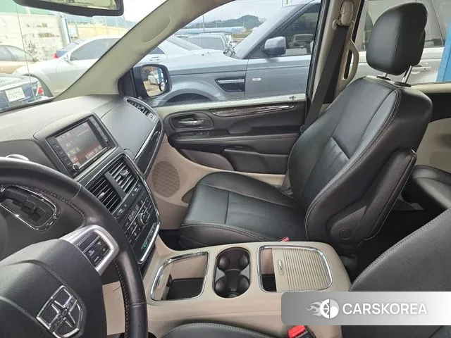 Dodge Grand Caravan 2019 Черный из Кореи, фото 3