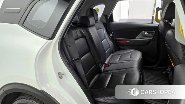 Kia Niro Plus 2022 Белый из Кореи, фото 3