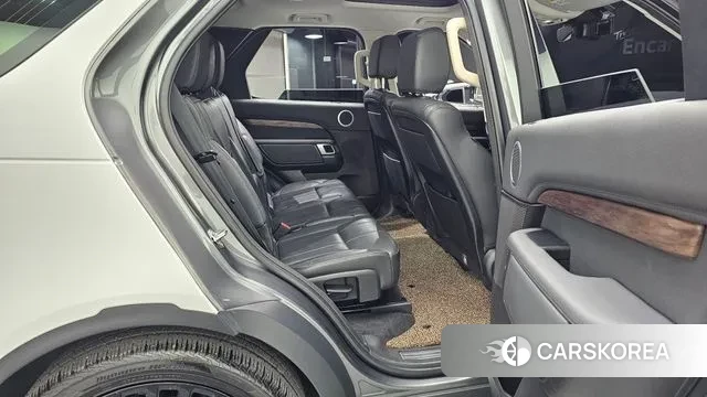 Land Rover Discovery 5 2018 Белый из Кореи, фото 3