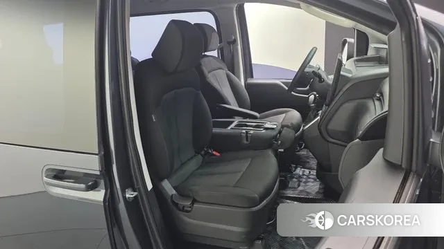 Hyundai Staria 2022 Серый из Кореи, фото 3