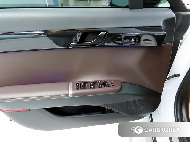 Hyundai Grandeur Hybrid (GN7) 2023 Белый из Кореи, фото 3