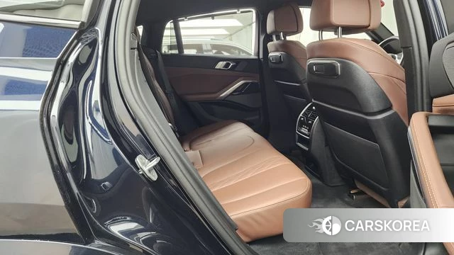 BMW X6 (G06) 2024 Черный из Кореи, фото 3