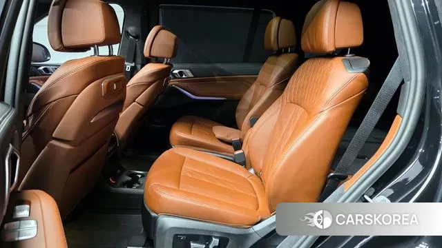 BMW X7 (G07) 2025 Черный из Кореи, фото 3