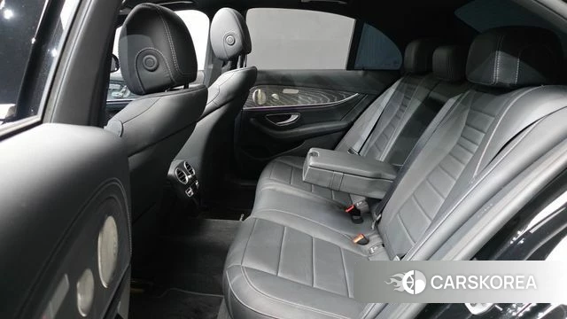 Mercedes-Benz E-Class W213 2022 Черный из Кореи, фото 3