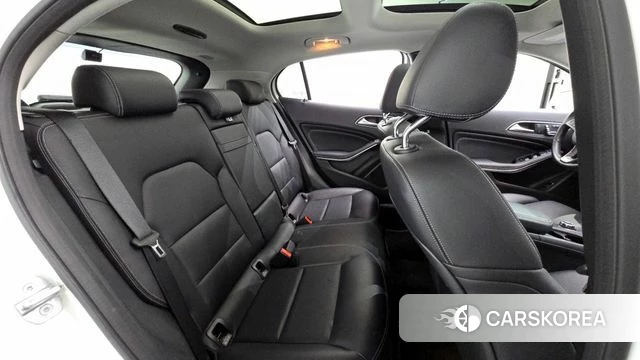 Mercedes-Benz GLA-Class X156 2019 Белый из Кореи, фото 3