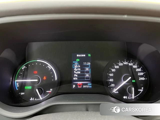 Toyota Saina 2023 Белый из Китая, фото 3