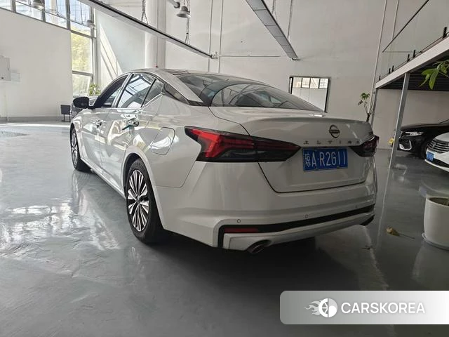 Nissan Teana 2023 Белый из Китая, фото 3