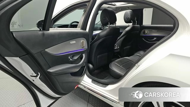 Mercedes-Benz E-Class W213 2019 Белый из Кореи, фото 3