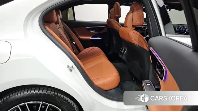 Mercedes-Benz C-Class W206 2025 Белый из Кореи, фото 3