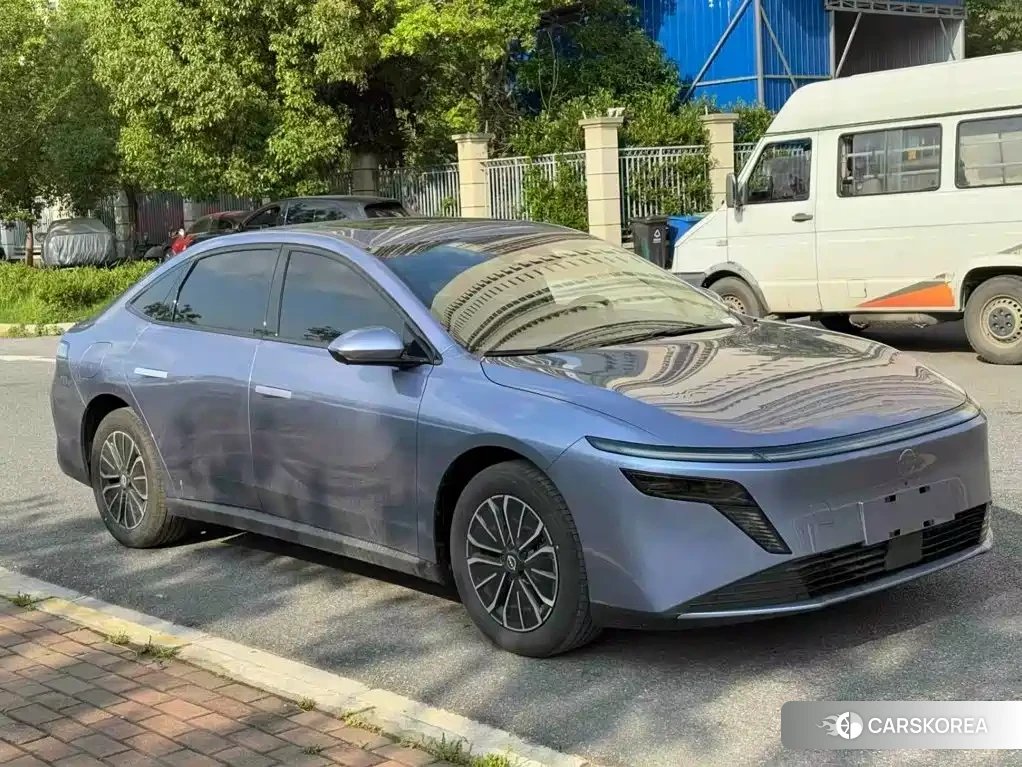 Nissan N6 2025 Синий из Китая, фото 3