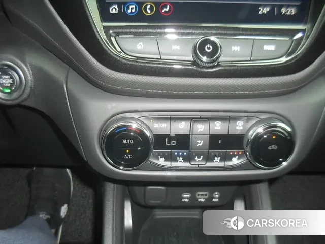 Chevrolet (GM Daewoo) Trailblazer 2021 Черный из Кореи, фото 3
