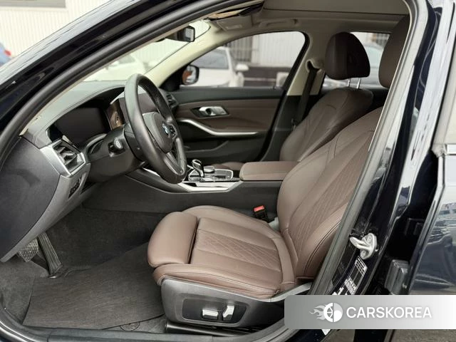 BMW 3 series 2021 Черный из Китая, фото 3