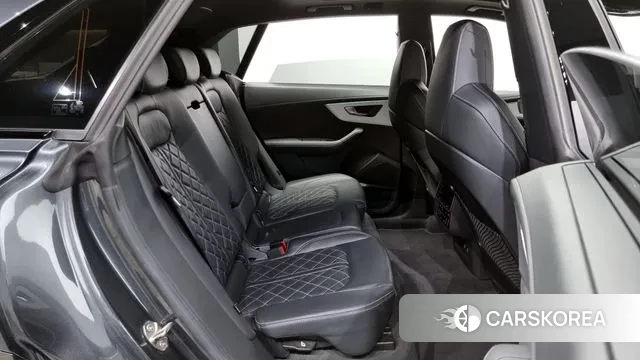 Audi Q8 (4M) 2021 Серый из Кореи, фото 3