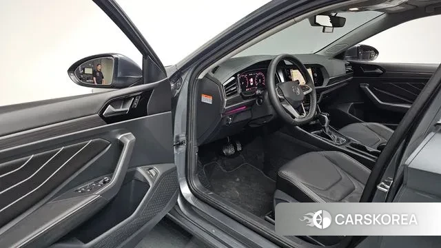 Volkswagen 7th Generation of Jetta 2024 Серый из Кореи, фото 3