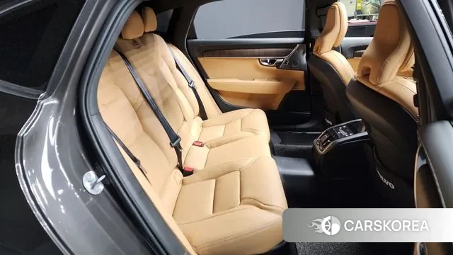 Volvo S90 2022 Серый из Кореи, фото 3