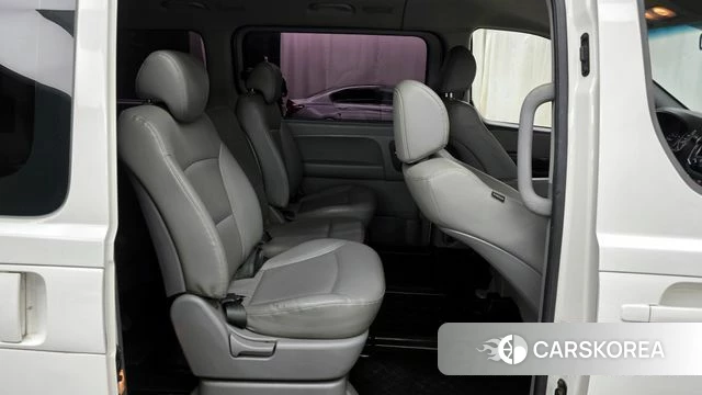 Hyundai The New Grand Starex 2018 Белый из Кореи, фото 3