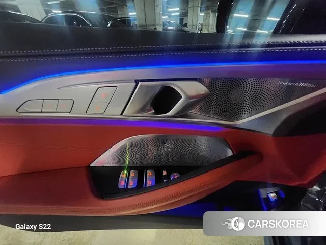 BMW 8 Series (G15) 2021 Небесно-голубой из Кореи, фото 3