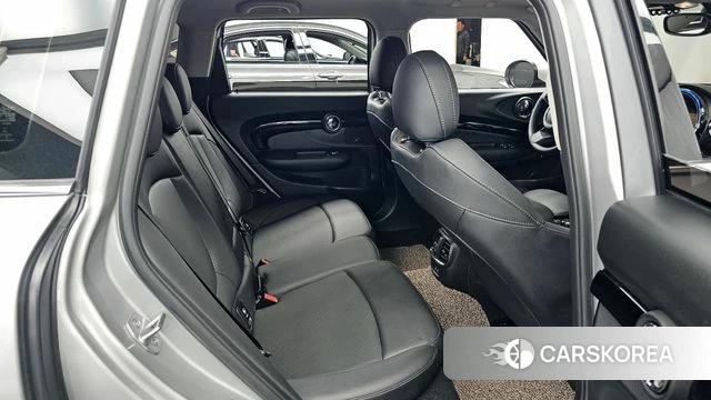 Mini Cooper Clubman 2023 Серебряный из Кореи, фото 3