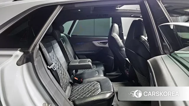 Audi Q8 (4M) 2021 Белый из Кореи, фото 3