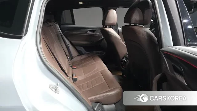 BMW X4 (G02) 2022 Серебристо-серый из Кореи, фото 3