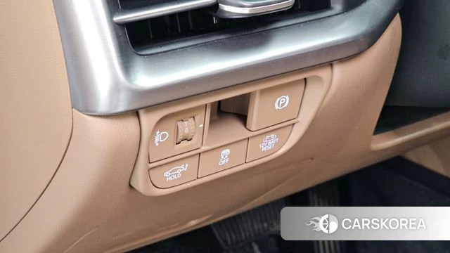 Hyundai Grandeur Hybrid (GN7) 2024 Белый из Кореи, фото 3