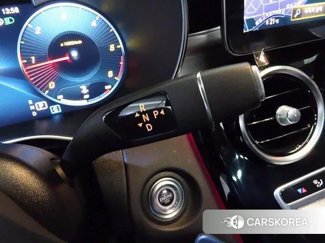 Mercedes-Benz GLC-Class X253 2020 Белый из Кореи, фото 3