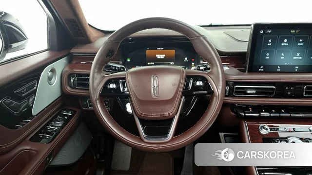 Lincoln Aviator 2nd generation 2023 Белый из Кореи, фото 3