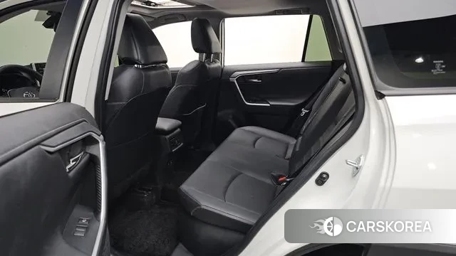 Toyota RAV4 5th Generation 2021 Белый из Кореи, фото 3