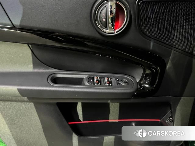 Mini Cooper Countryman 2024 Зеленый из Кореи, фото 3