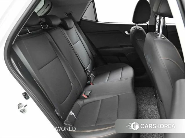 Kia Stonic 2020 Белый из Кореи, фото 3