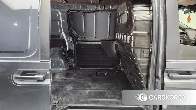 Hyundai Staria 2021 Серый из Кореи, фото 3