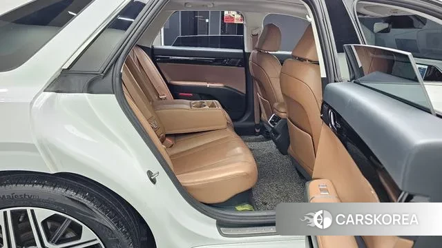 Hyundai Grandeur Hybrid (GN7) 2023 Белый из Кореи, фото 3