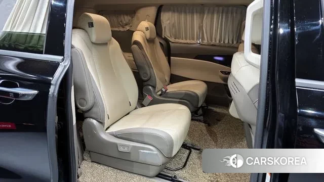 Kia Carnival 4th generation 2023 Черный из Кореи, фото 3