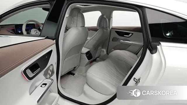 Mercedes-Benz EQE V295 2024 Белый из Кореи, фото 3