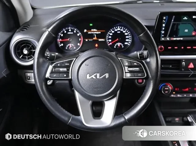 Kia The New K3 2nd generation 2021 Белый из Кореи, фото 3