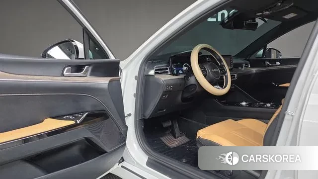 Kia K5 3rd generation 2023 Белый из Кореи, фото 3