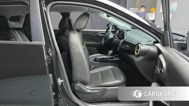 Chevrolet (GM Daewoo) Trax Crossover 2024 Черный из Кореи, фото 3