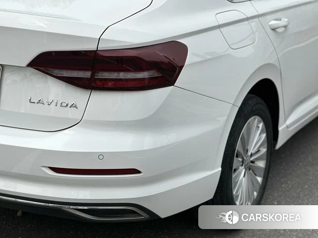 Volkswagen Lavida 2021 Белый из Китая, фото 3