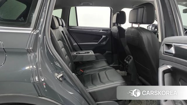 Volkswagen Tiguan second Generation 2021 Серый из Кореи, фото 3