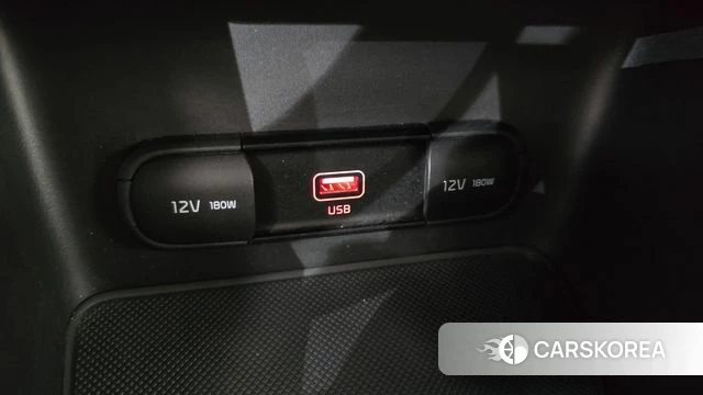 Kia Sportage The Bold 2021 Серый из Кореи, фото 3
