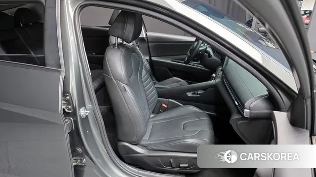 Hyundai The New Avante (CN7) 2024 Серый из Кореи, фото 3