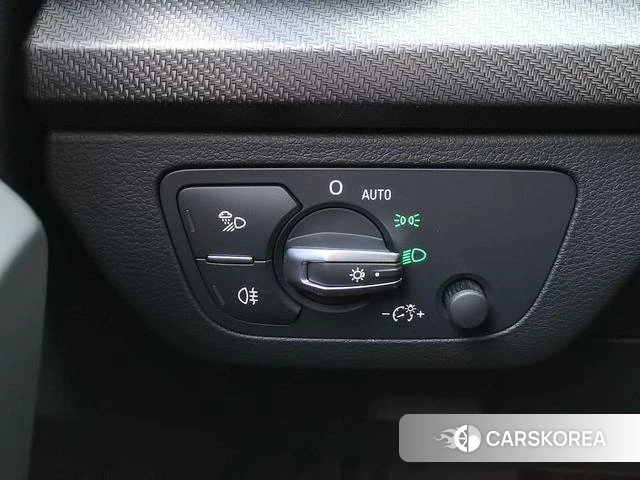 Audi Q5L 2022 Черный из Китая, фото 3