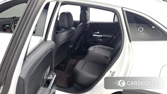 Mercedes-Benz GLA - Class H247 2021 Белый из Кореи, фото 3