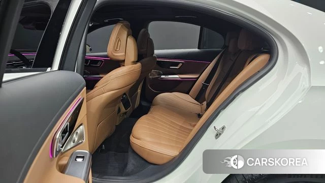 Mercedes-Benz E-Class W214 2025 Белый из Кореи, фото 3