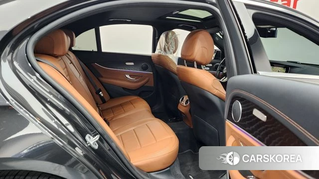 Mercedes-Benz E-Class W213 2021 Серый из Кореи, фото 3