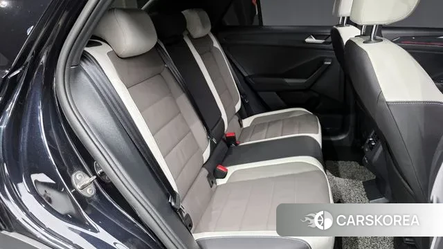 Volkswagen T-Roc 2021 Черный из Кореи, фото 3