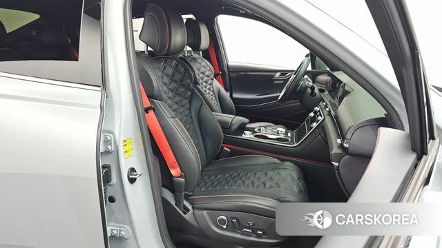 Genesis GV80 Coupe 2024 Серебристо-серый из Кореи, фото 3