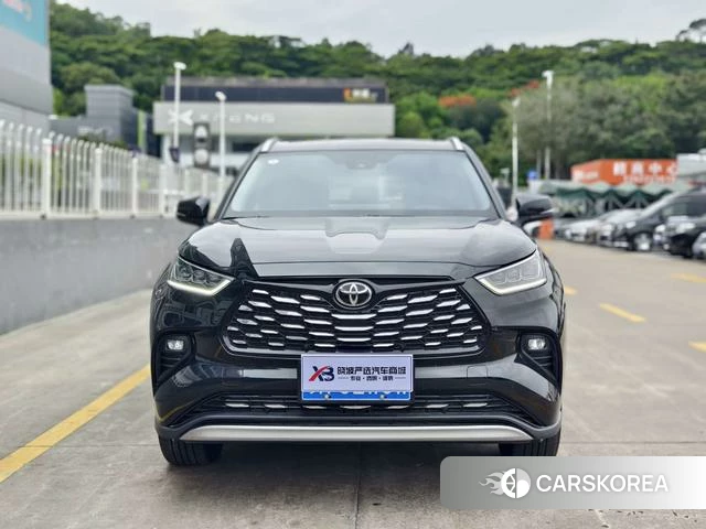 Toyota Highlander 2026 Черный из Китая, фото 3